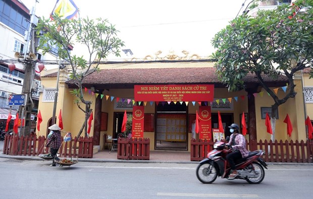 Lá phiếu kiến tạo phát triển